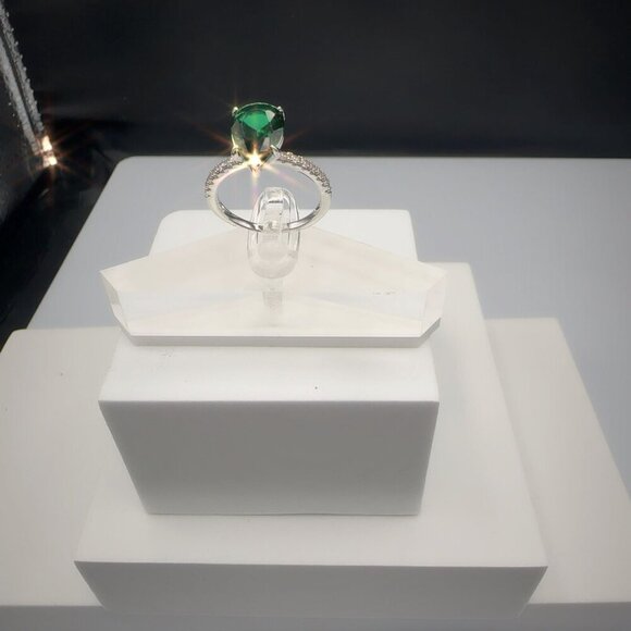 Sterling Silver Green Gemstone Pear Cut Ring Size 7 - Picture 4 of 10